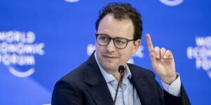 Anthropic AI developments contribute to billions in tech stock losses